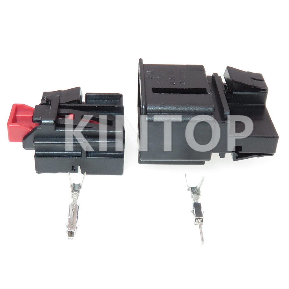 Рисунок 6 - 1 компл., 8-контактный разъем 1K8972928