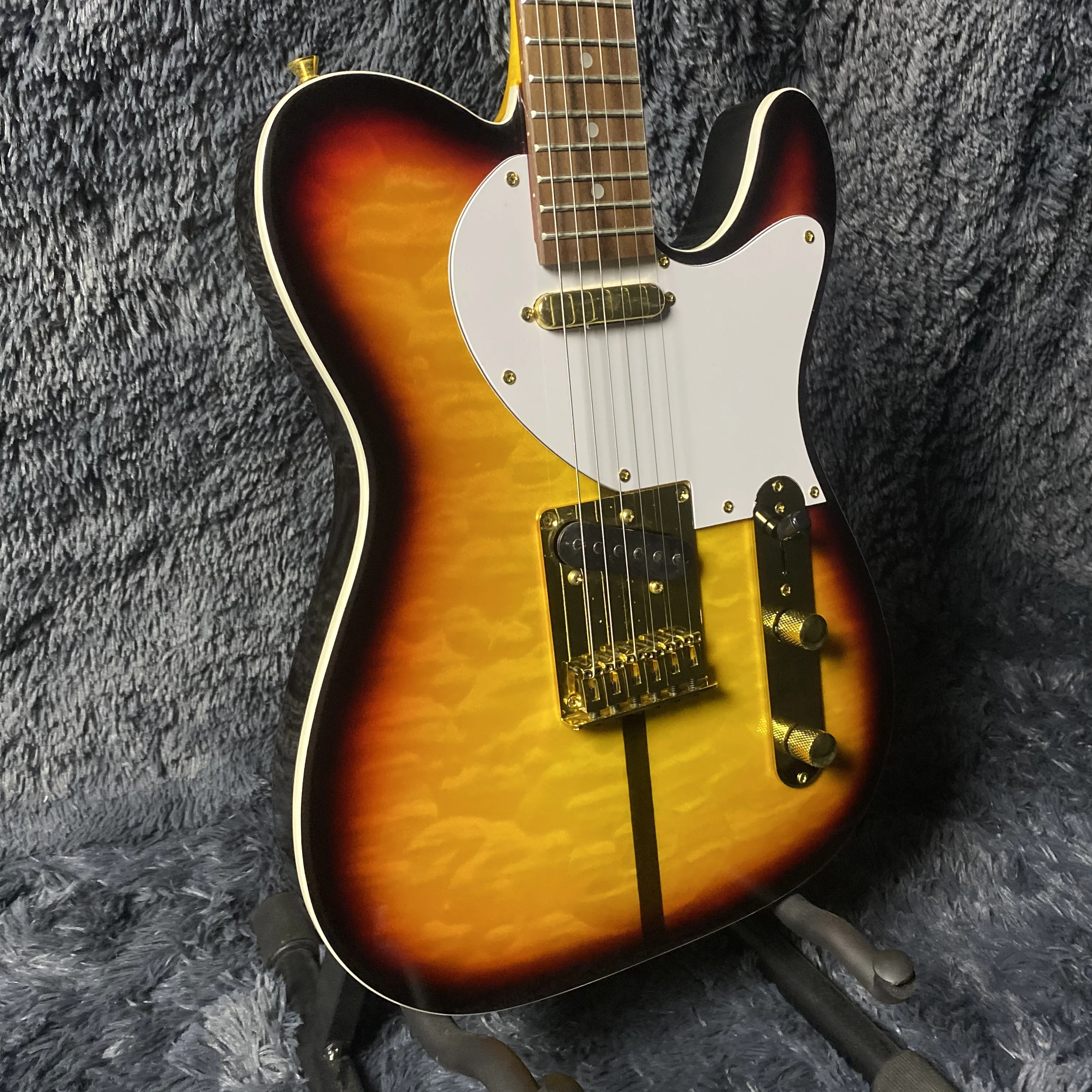 Tele Electric Guitar Merle Haggard Signature Tuff Dog Vintage Sunburst Color Cloud Maple Top 6 Strings Guitarra viol o
