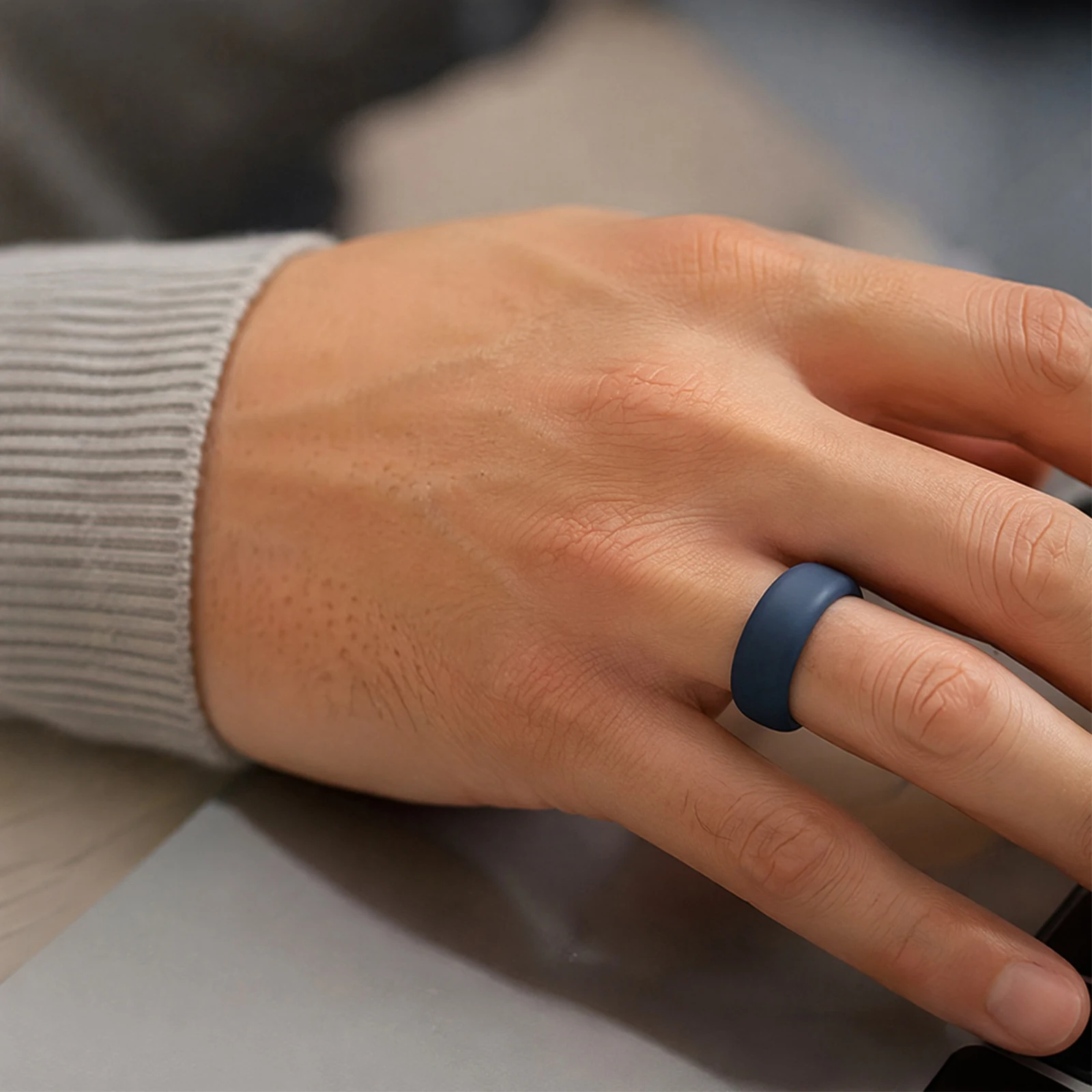 Protezione in Silicone per Anello Oura 5, Custodia Anti-Graffio per Smart Ring, Cover Protettiva per Uomini e Donne, Ideale per Allenamenti e Palestra - immagine 4