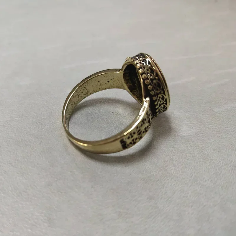 Finger Ring Vintage Peridot Quartz Glass Filled Rings for Women Flower Pattern