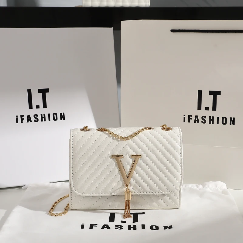 Fashion Handbag Sequined Tassel Small Shoulder Bag and Purse Embroidery  women crossbody bag bolsa V Letter Luxury Brand