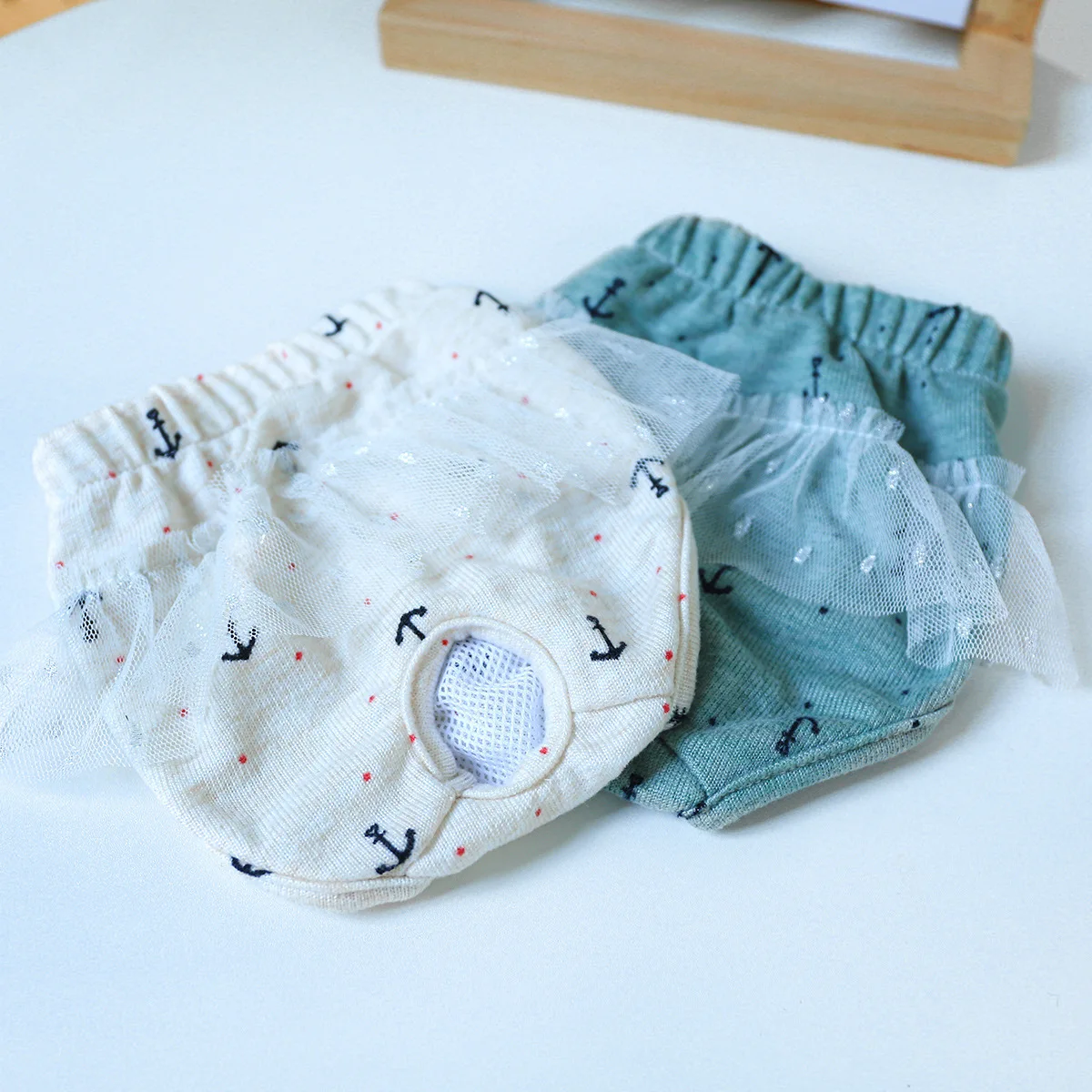 Girl Panty For Dogs With Lace Female Chihuahua Yorkshire Underwear Accessories Physiological Diapers Pet Cat Menstrual Apparels