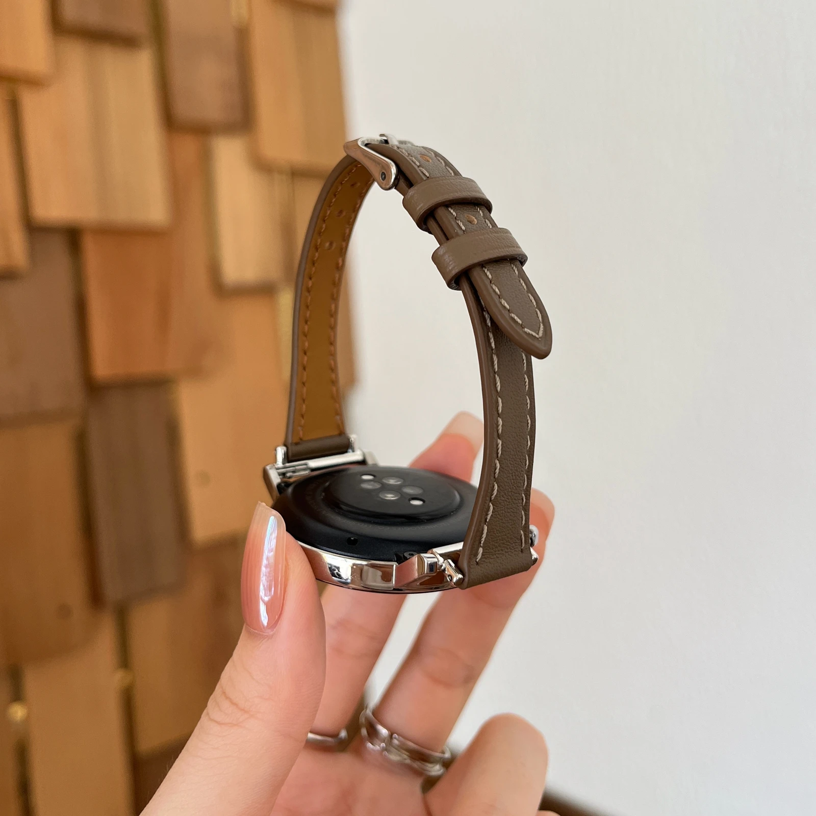 Premium Leather Loop Band - Universal Fit for Smartwatches, Multiple Sizes Available