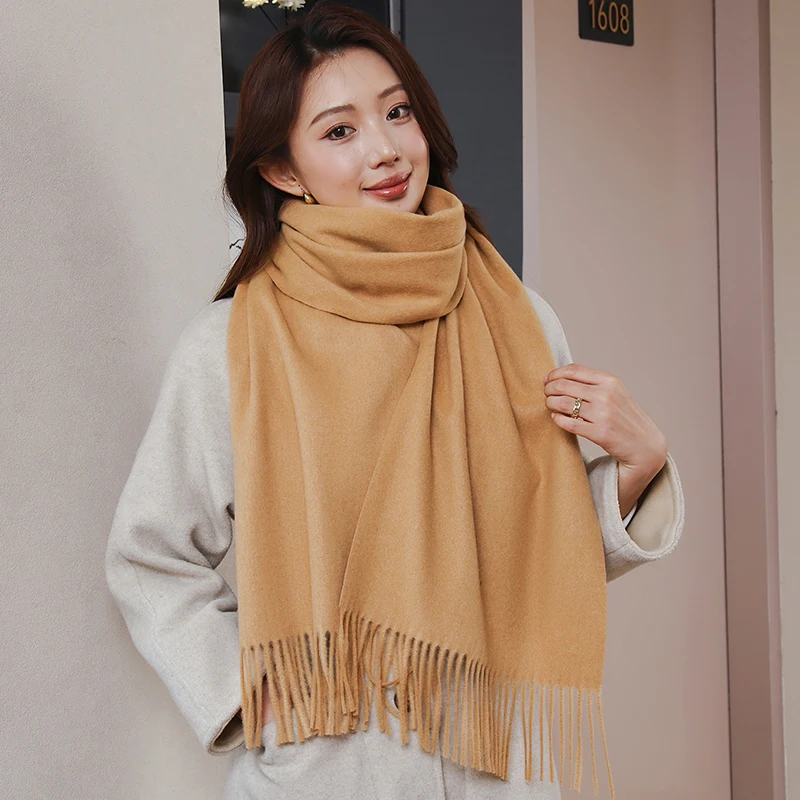 Autumn and winter new solid color couple cashmere scarf Joker wool scarf for men and women high sense warm shawl.