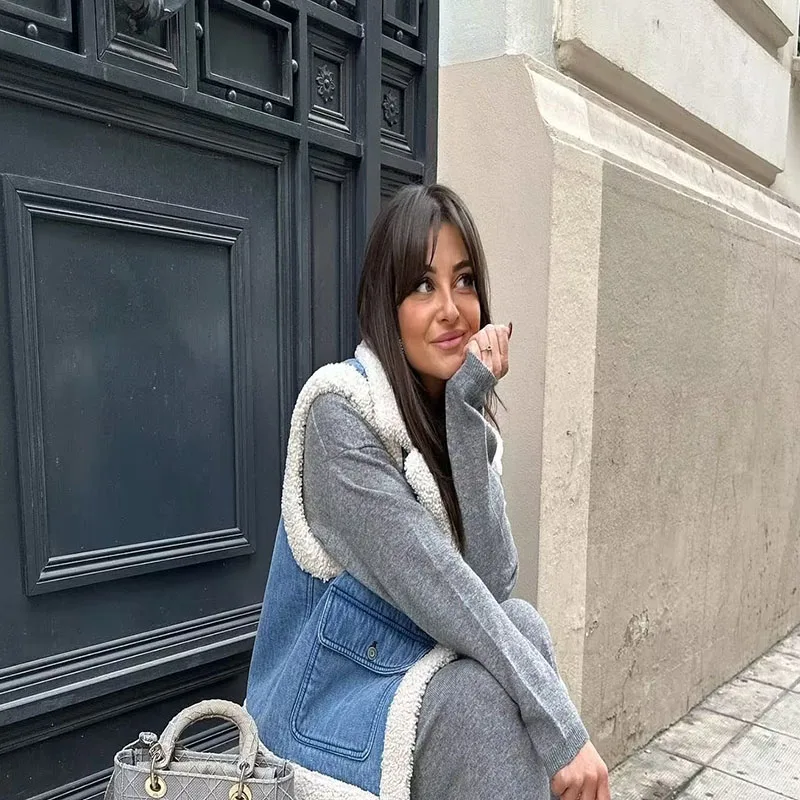 

Woman 2023 Autumn Winter Fashion Windproof Warm Vests Vintage Sleeveless Patch Pocket Female Waistcoat Chic Tops