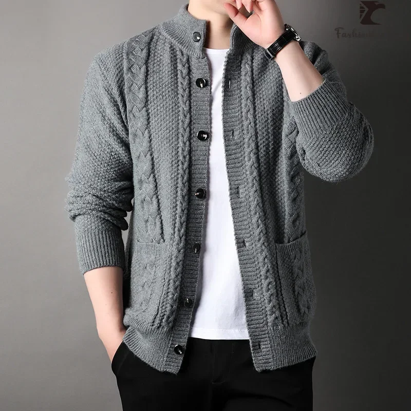

2023 New Luxury Men's Long Sleeve Cardigan Sweater Classic Plaid Knitted Fashion Knit Jacket Coat