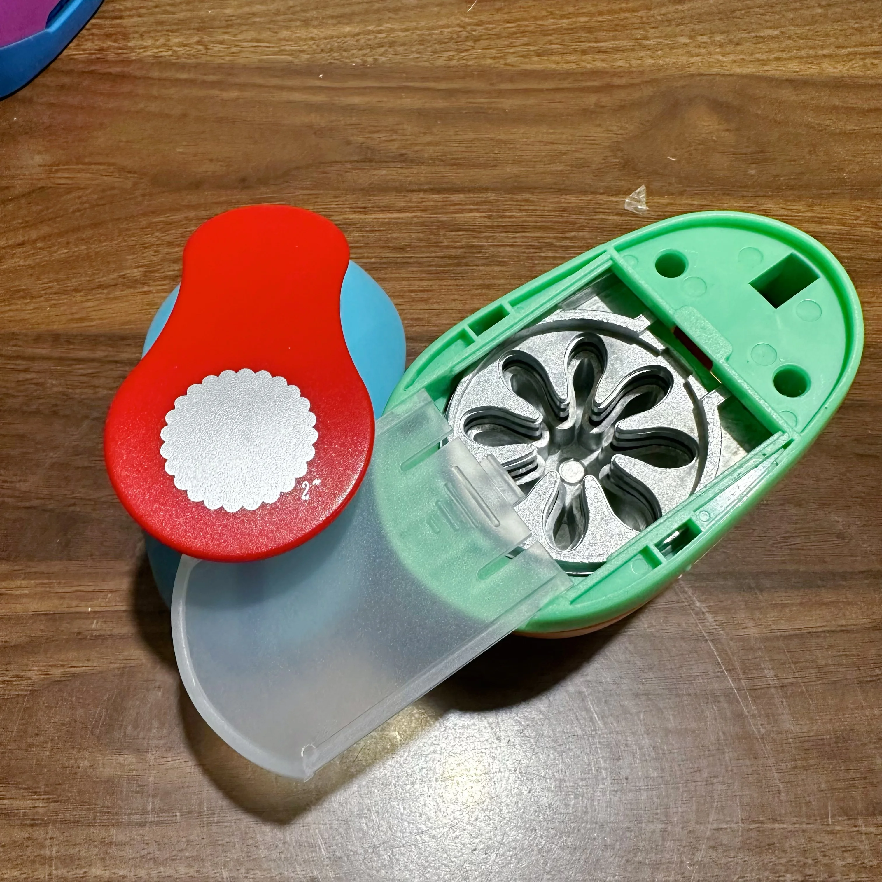 Paper punch hole punching tools paper craft punch 4.5cm-5cm flower furador diy paper cut eva foam maker puncher scrapbooking labor saving for kid hole punch DIY handmade