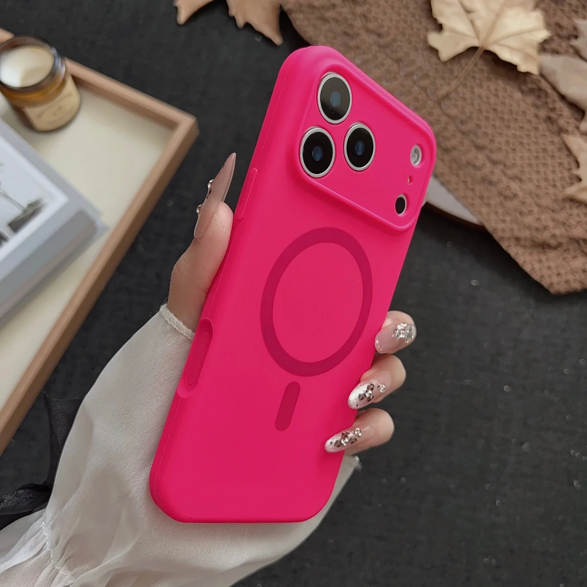 Luxury Liquid Silicone Magnetic Phone Case with MagSafe Compatibility and Wireless Charging Capability
