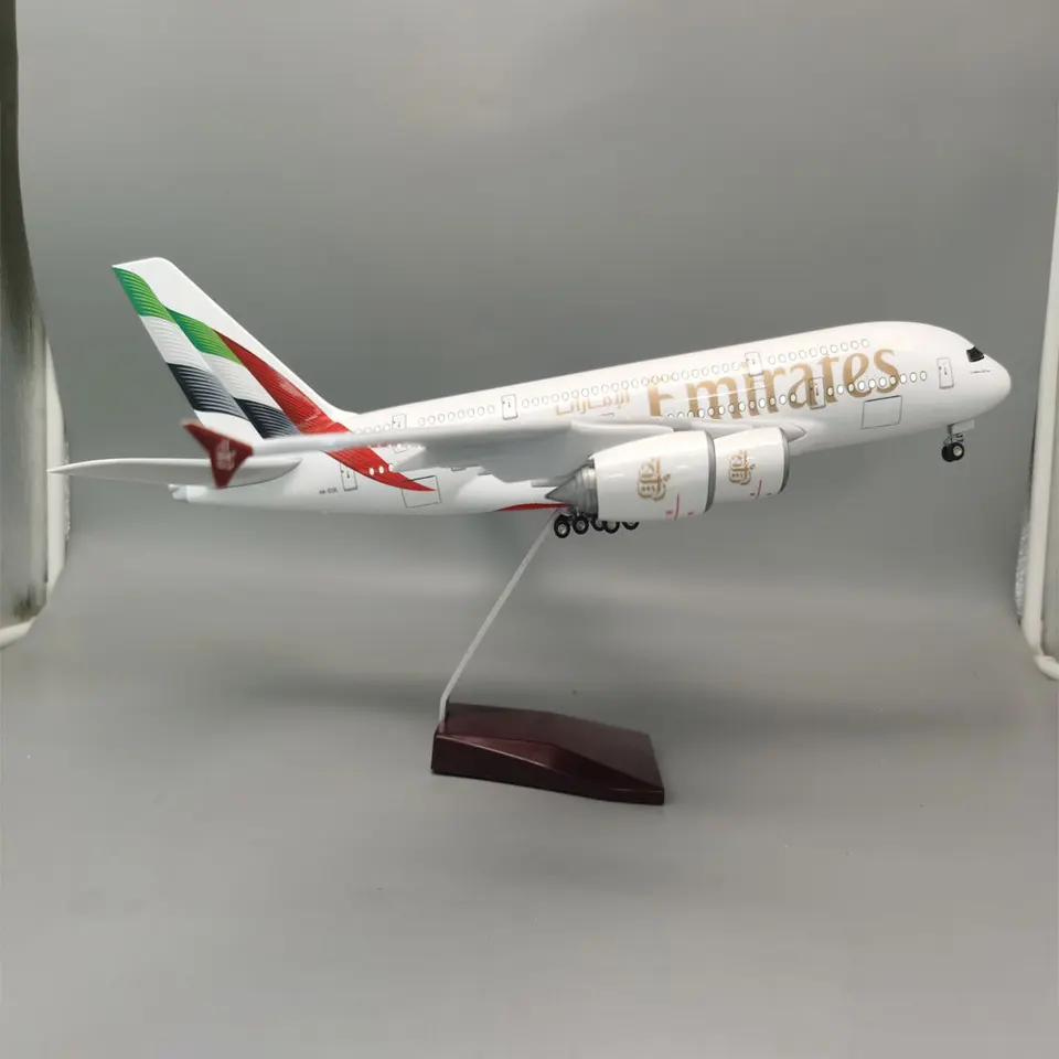 エミレーツ航空 A380 1:160スケール 46cm 飛行機模型 NEW 46CM 1/160 Scale A380 Emirates Diecast Model Airways Resin