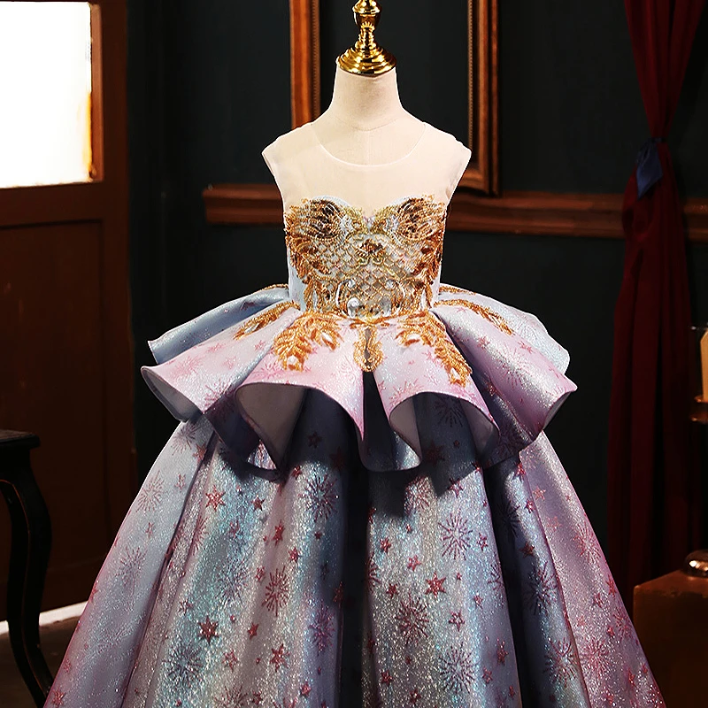 Рисунок 5 - Роскошные женские платья