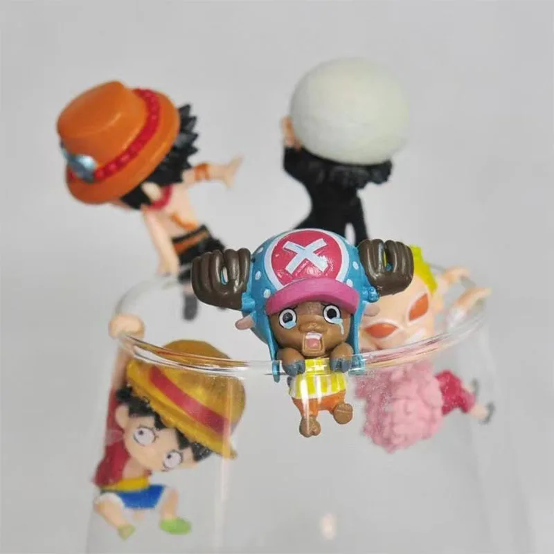 5 Pz/Set The Edge Of Cup Series One Piece Monkey D Rufy Ace Law Doflamingo Mini Pvc Figure Toys Cup Decoration Dolls Sa1916