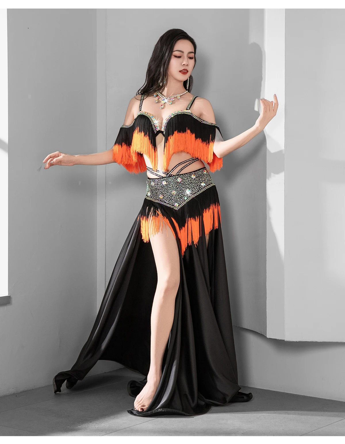 Costume De Danse Orientale – Orange Avec Strass – Ensemble – Parfait état