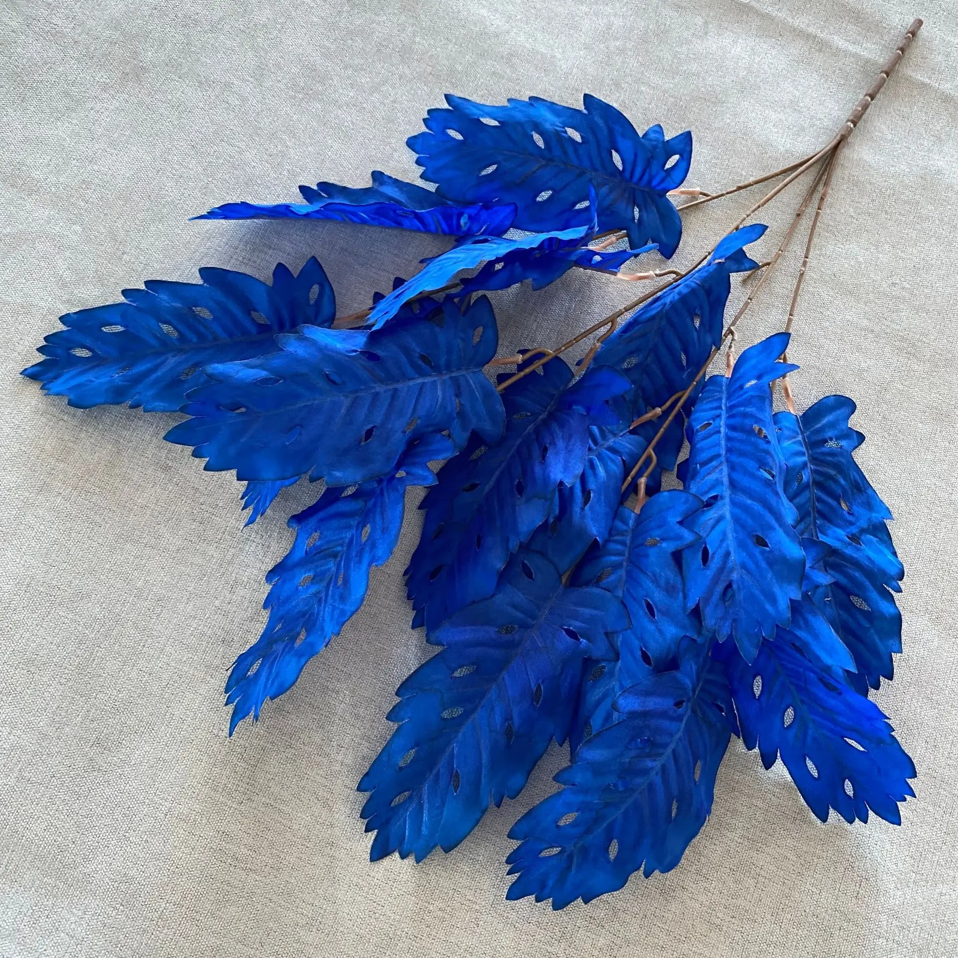 Artificial Plants Silk Leaves Blue Wedding Decoration Flower Arrangement Bouquet INS Popular