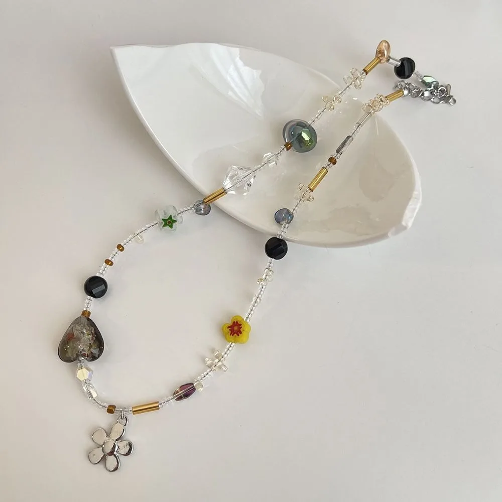 Bohemia Flower Choker Necklace For Women Fashion Summer Sweet Heart Pendant Acrylic Collarbone Neck Chain Jewelry Party Gift choker necklace pendant necklaces pendant necklace fashion necklace
