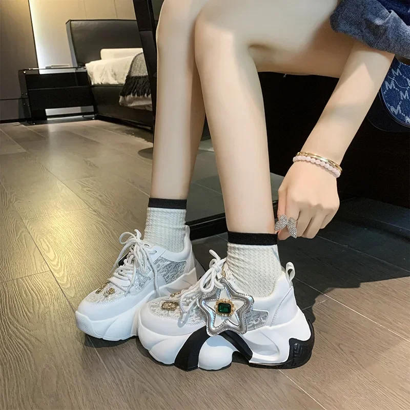 

Thick Soled Diamond Decorative Shoes Women's 2024 Autumn Winter Fashion Round Toe Flat Shoes Outdoor Banquet Travel Casual Shoes