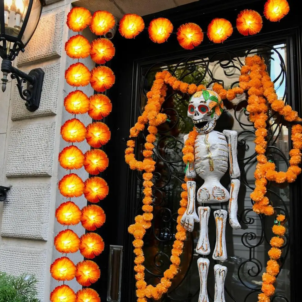 1,5 m lange orangefarbene Ringelblumengirlande mit LEDs für den Tag der Toten, Halloween, Diwali, Urlaub, Party, Heimdekoration, Weihnachtszubehör – Detail 9