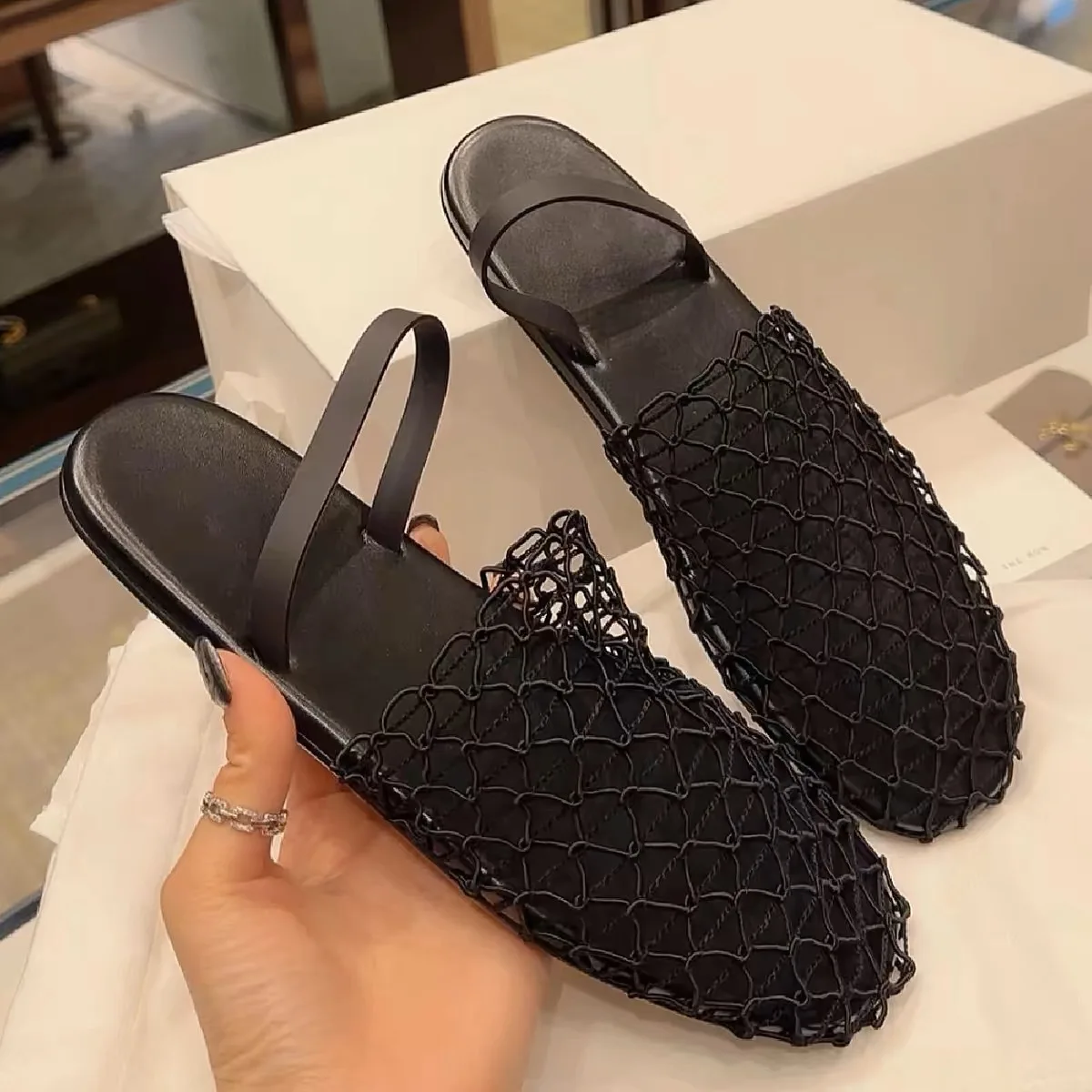 

Baotou Back Strap Fishing Net Flat Sandals Roman Shoes Summer New Hollow Comfortable Beach Half Slippers