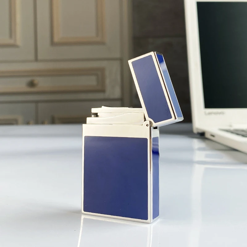 Windproof Lighter with Bright Sound for Men Retro Cigarette Gift Brass Shell