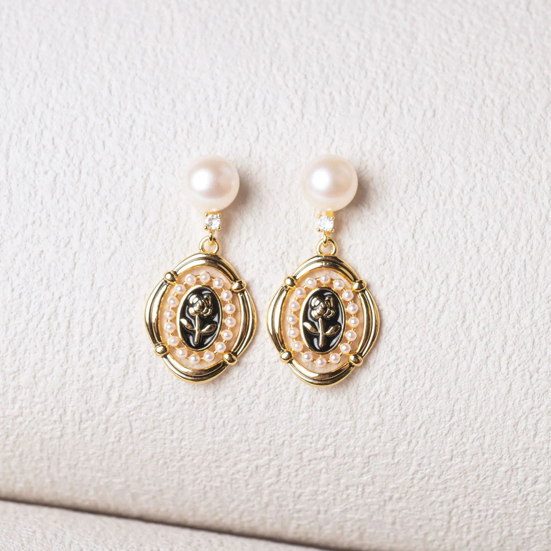 Nuovo Arrivo Retro Palace Style Roses 100% Perle D'Acqua Dolce Naturali 14K Gold Filled Ladies Stud Earring Jewelry For Women Gifts