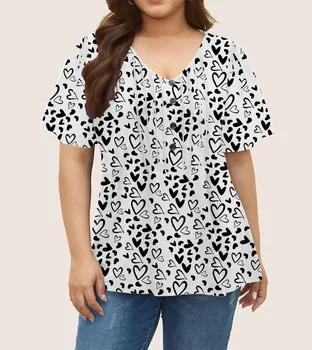 Plus Size Heart Print Casual Blouse V-Neck Summer Women’s Top