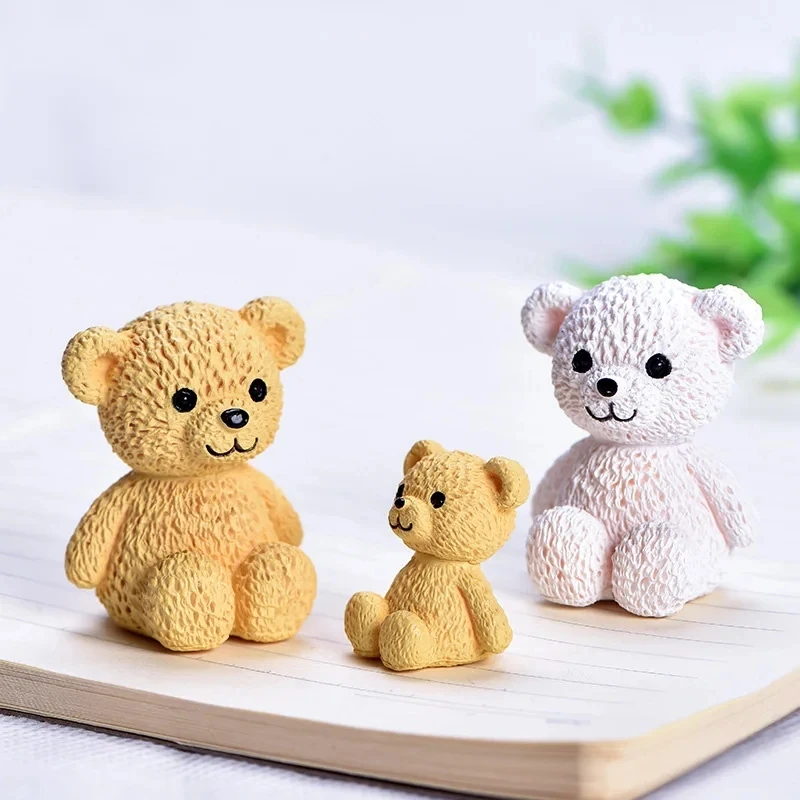 New Resin Kawaii Bear Figurines Miniature Craft Fairy Garden Ornament Miniature Dollhouse Home Decoration Accessories Hot Sale