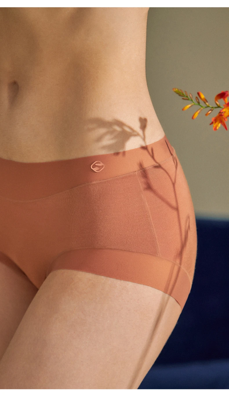détail des culottes sans couture taille mi-haute