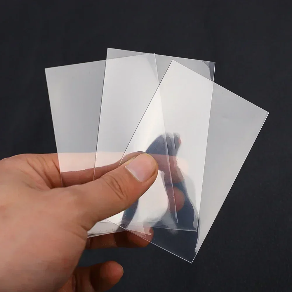 100 Buste Trasparenti Per Photocard Kpop 56x88 Mm – Protettivi In Polipropilene 200 Micron Impermeabili E Senza Acidi