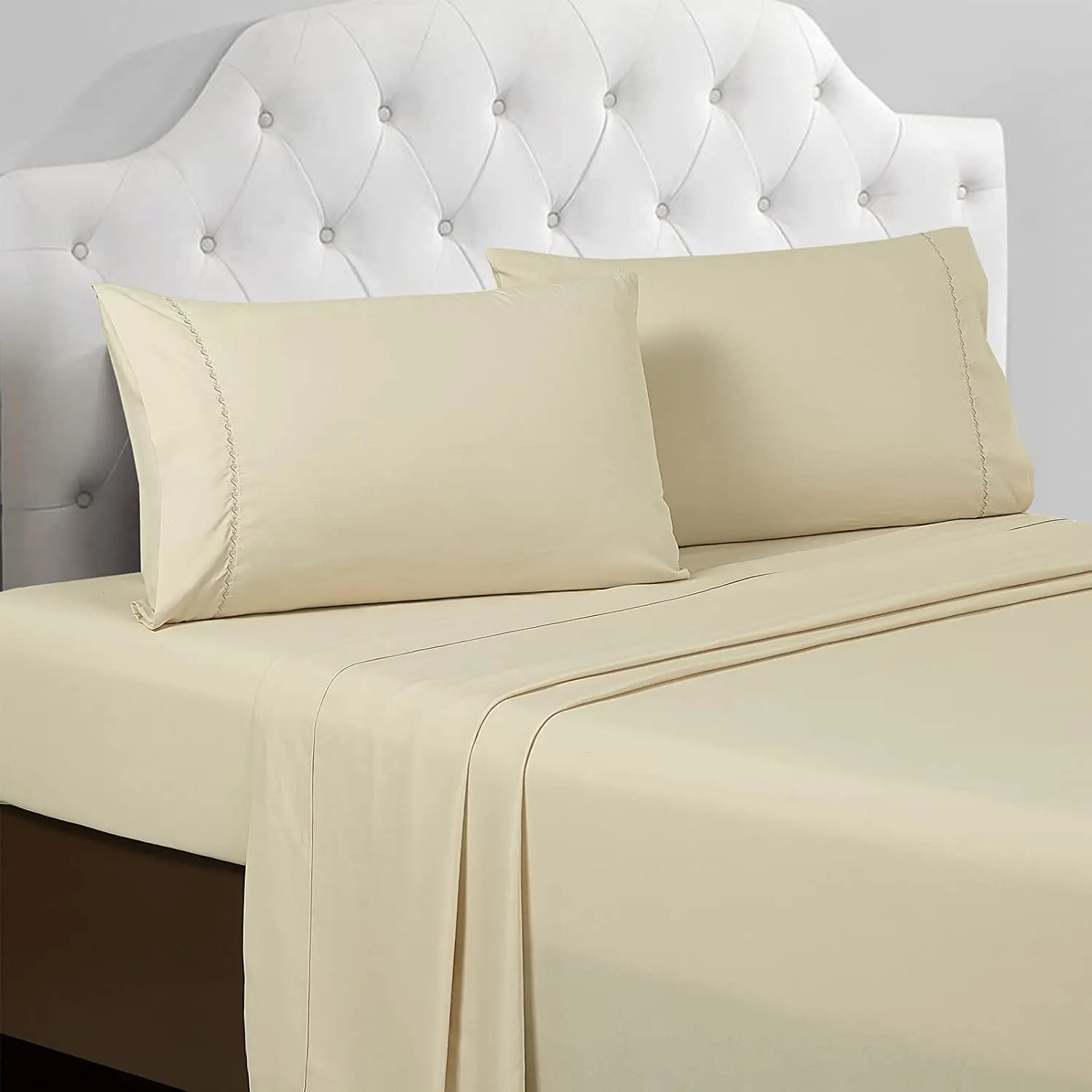 

4 Piece Lightweight Super Soft Easy Care Microfiber Bed Sheet Sets with 14" Deep Pockets Queen King Twin Full Size
