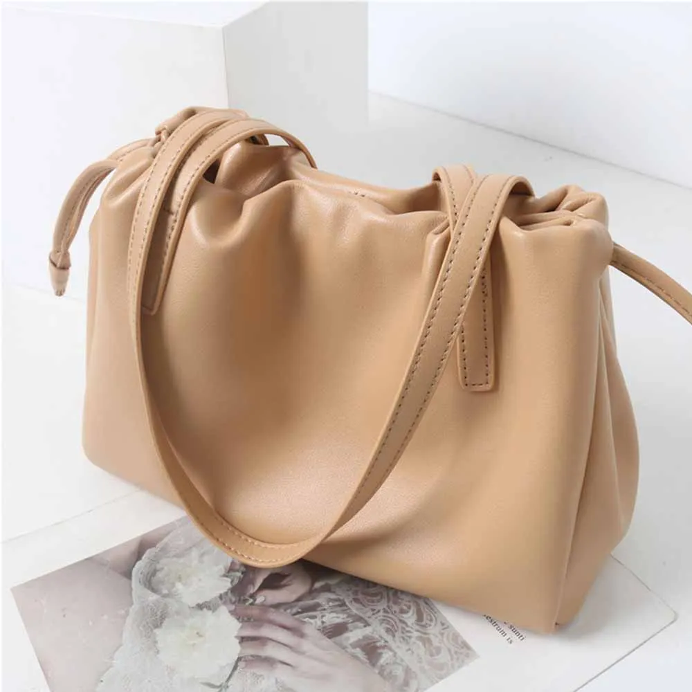 

New Soft Leather Bag for Women Cloud Shape Crossbody Shoulder Handbag Simple Fashion Lady Large Satchel Pouch 2023 New