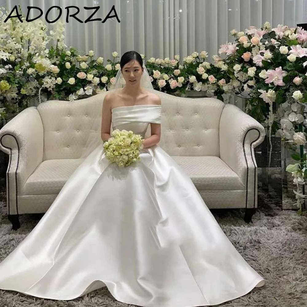 

ADORZA A-line Korea Wedding Dress Classic Modern Soft Satin Photo shoot One Shoulder Floor Length Bridal Gowns 신부 예복 váy cưới