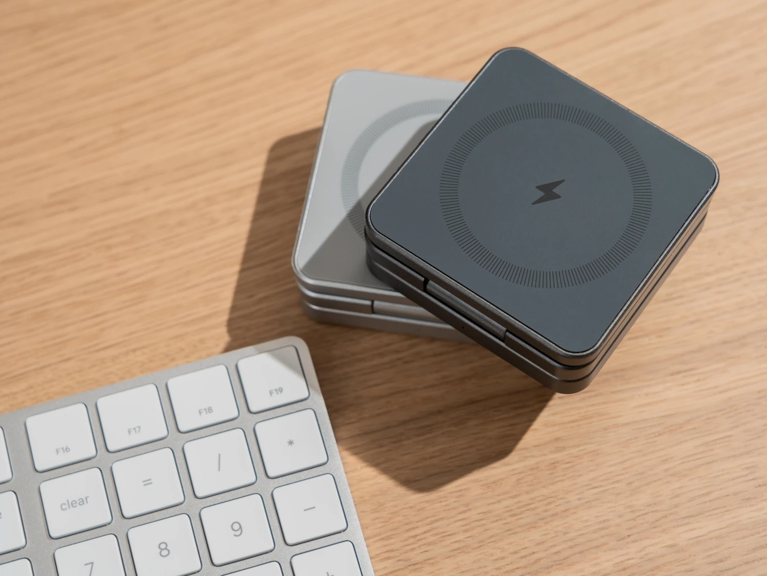 3 In 1 Foldable Magnetic Wireless Stand For IPhone 16 15 14 13 Pro/Max/Plus 3/2 Station Dock Fast Charger Holder_voghion.com