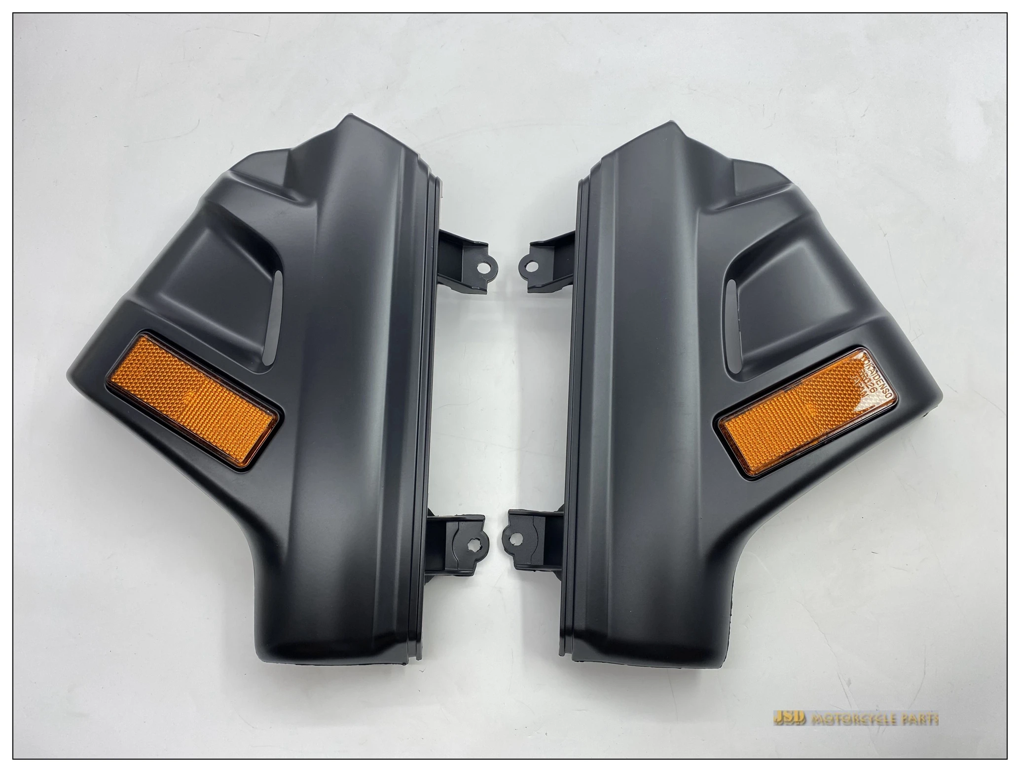 

Applicable to Honda golden wing gl1800 f6b 2012-2017 caliper cover / brake pump cover / shock absorption cover