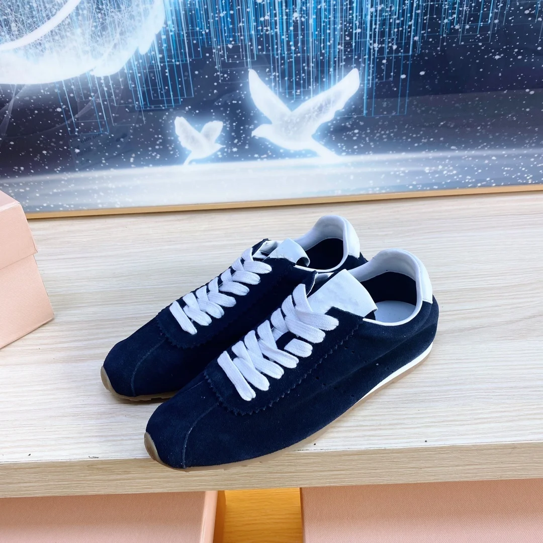 Genuine leather retro training shoes, women's flat bottomed lace up versatile casual board shoes