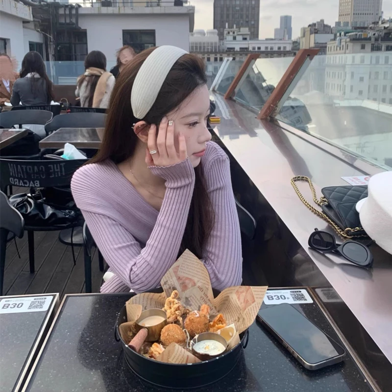 Fashion Retro V-neck Women's Slim-fit Long-sleeved Sweater Solid Color New Knitwear Elegant Casual Bottoming Shirt