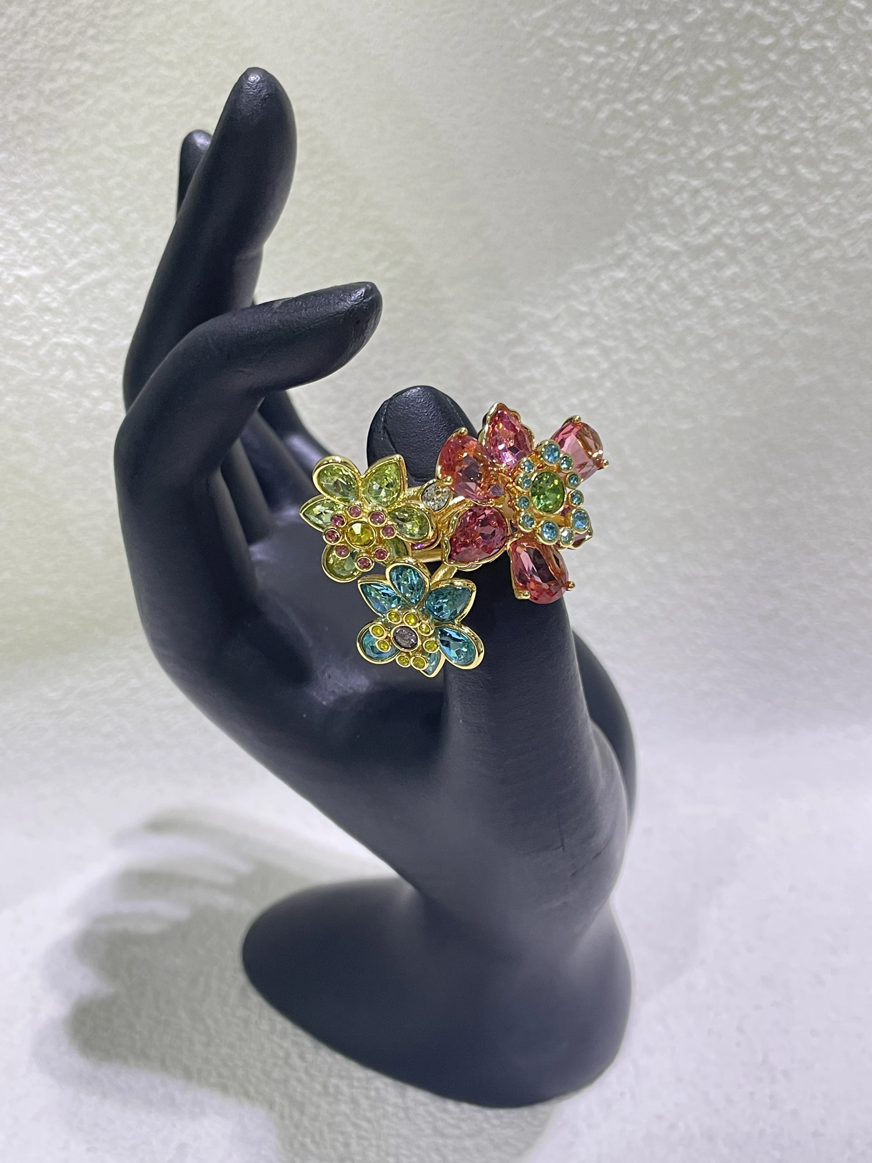 Original High Quality Rings 2025 New Trend Charm Luxury Colorful Flower Shining Crystal Fashion Ring for Women Romantic Gift 3