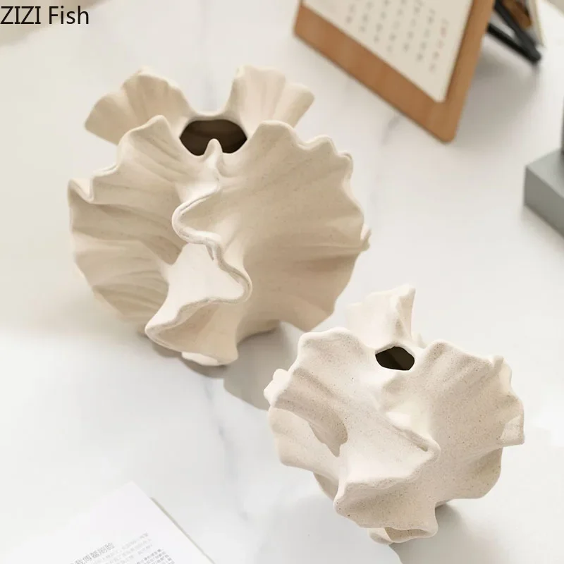 Artistic Ceramic Wrinkle Vase – Abstract Porcelain Flower Pot