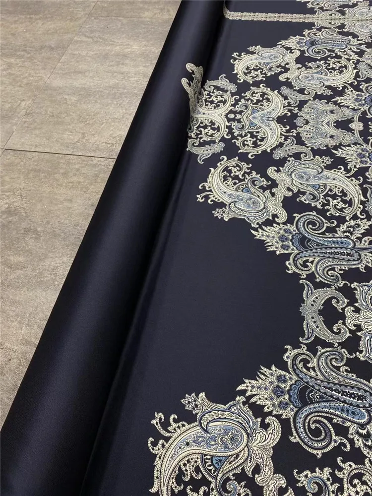 

Stretch Twill Mulberry Silk Shirt Fabric Navy Blue Temperament Fashion 1.4 Meters Positioning Printed Fabrics Per Meter