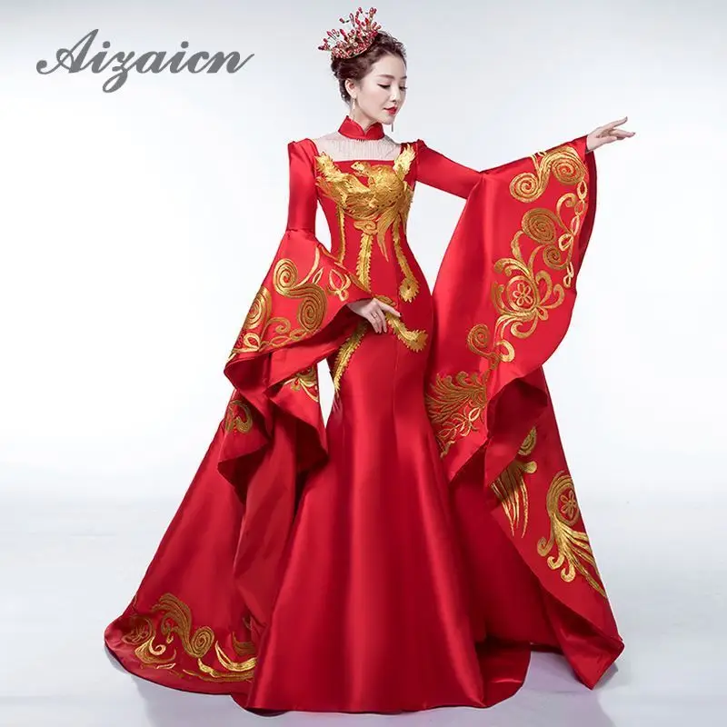 

Luxury Red Tailing Evening Dress Elegant Fashion Show Embroidery Gold Phoenix Cheongsam Dresses Traditional Chinese Wedding Gown