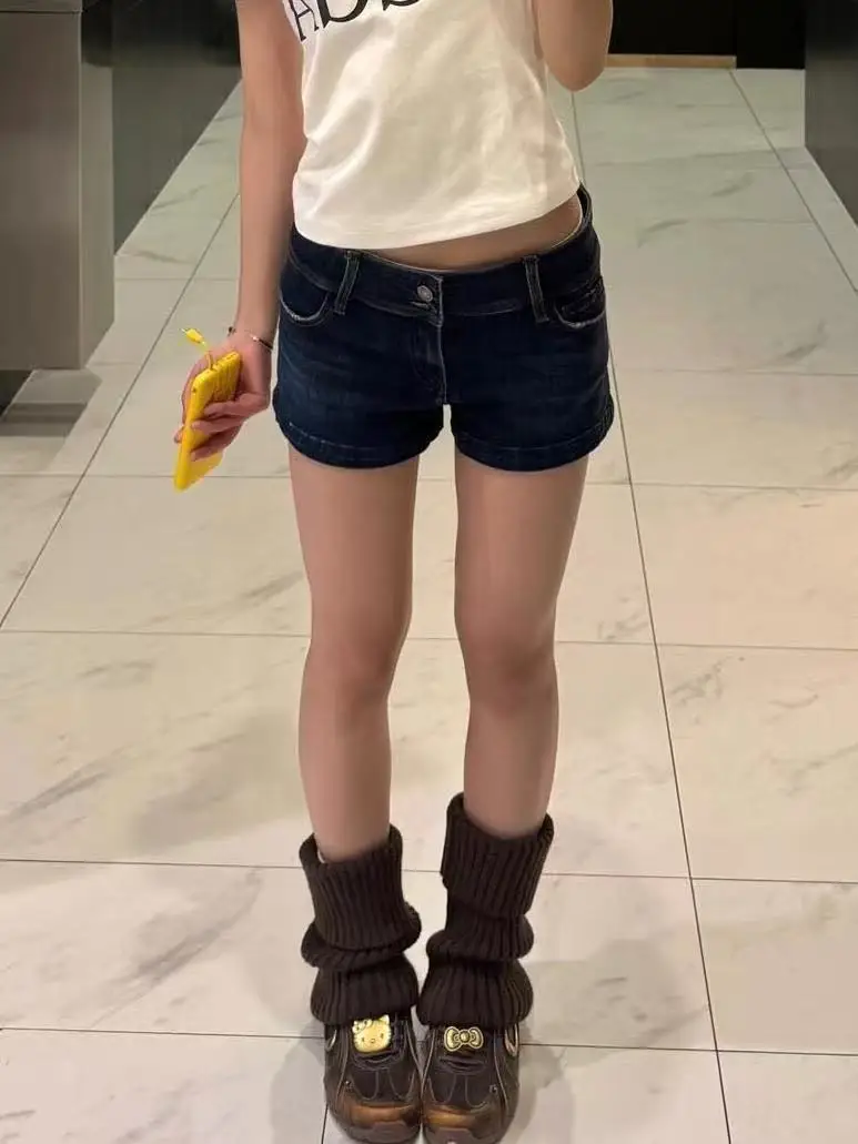 Zynvora Denim Shorts Styling