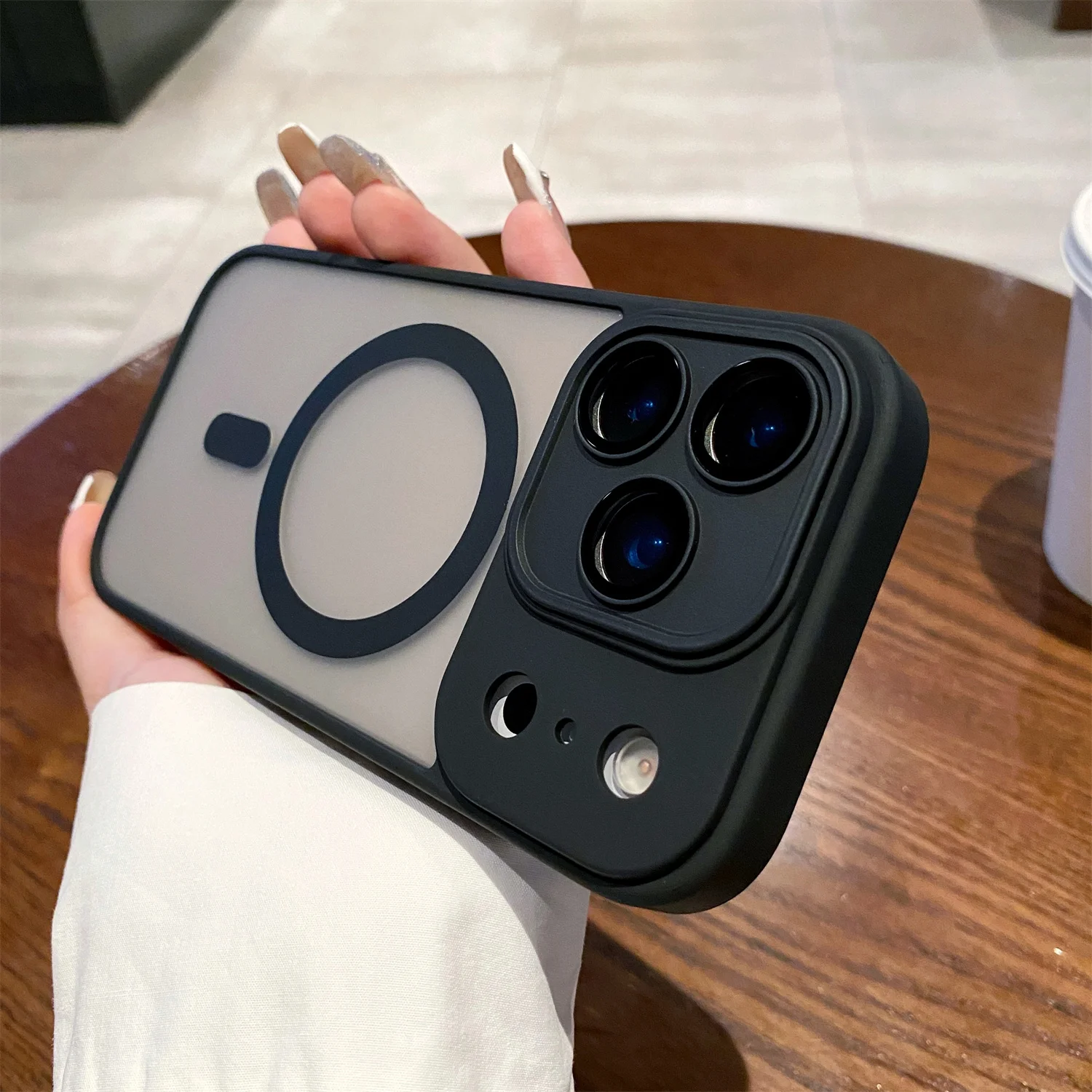 Sleek Air Matte Magnetic Phone Case with Magsafe Compatibility