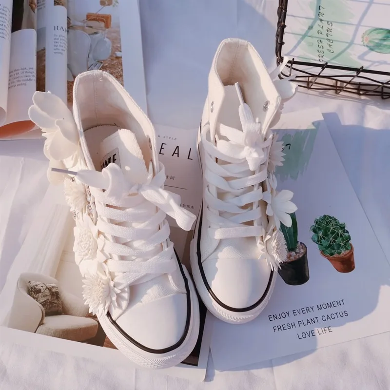 Original Butterfly Flower High-top Canvas Shoes Sweet Lace-up Women's Shoes White Inner Height-increasing Vulcanized Shoes 