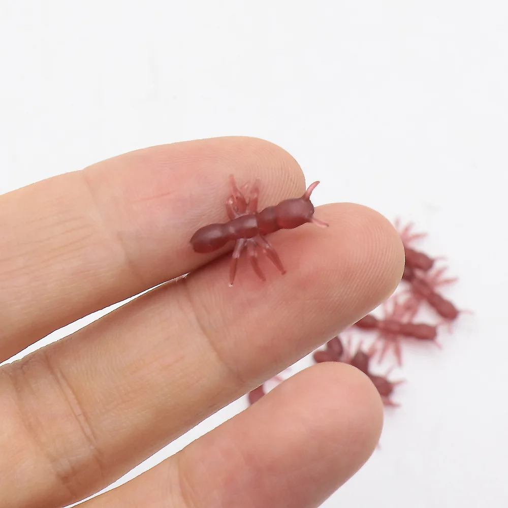 500Pcs Novelty Simulation Ants Halloween Stimulating Plastic Realistic Ants Pranks Joking Toys Halloween Party Horror Prop