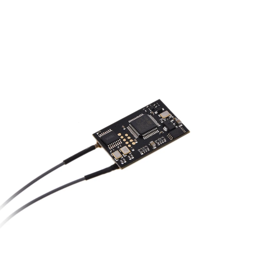 Récepteur MRFS01 Futaba FASST S-BUS RSSI monté sur un drone FPV, montrant la connexion S-BUS et les antennes déployées.