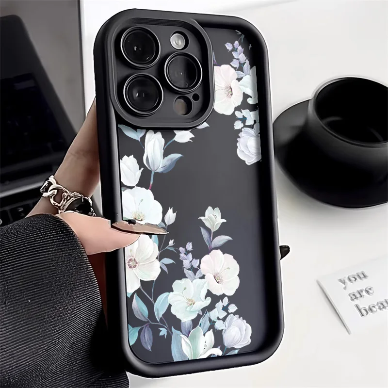 Elegant Floral Phone Case - Stylish Protective Cover with Flower Design
