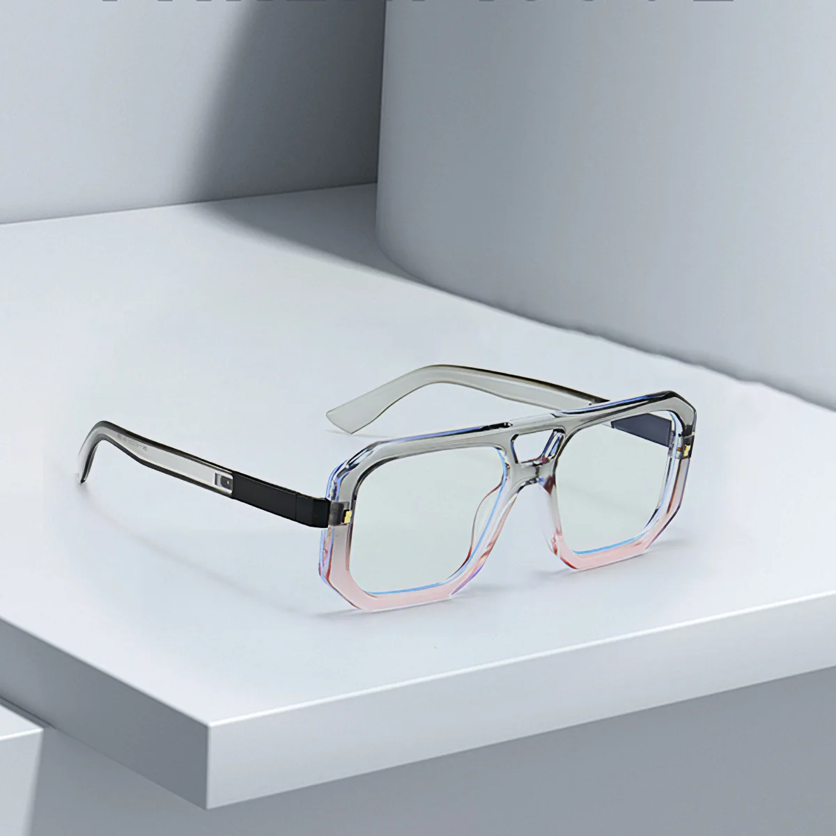 New In Black Square Anti Blue Light Glasses with Gold Lines Outlining Anti Blue Light Fashion Accessories Eye Glasses Men