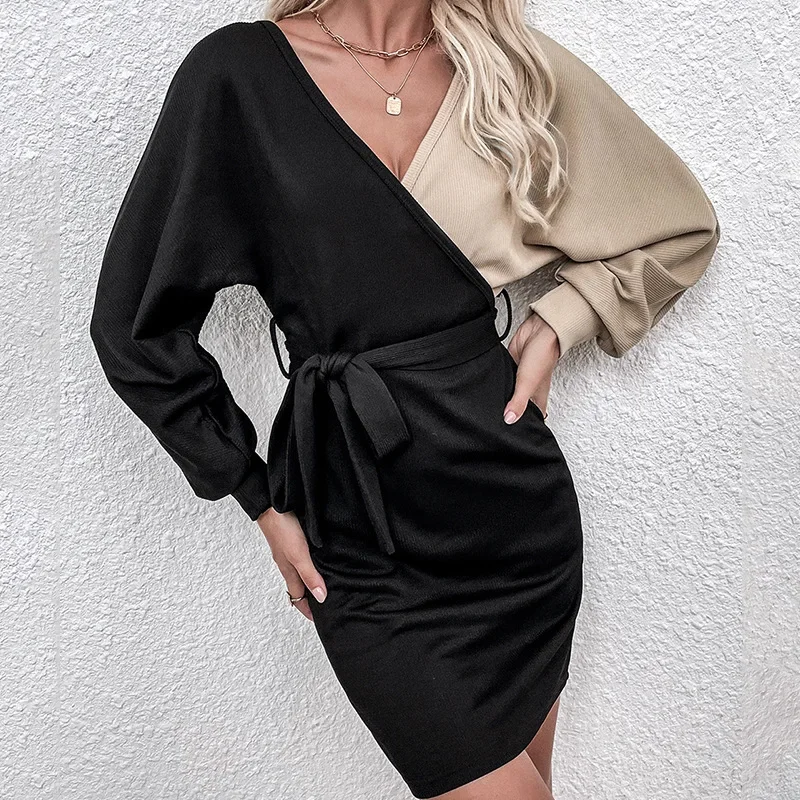 

Autumn European and American 2024 New Two-color Spell Receiving Waist A-line Skirt Long-sleeved V-neck Fresh Lace Dress Women