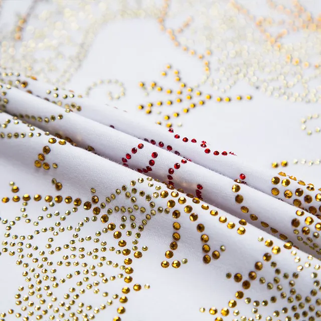 중국 문화의 매력이 담긴 세련된 캐주얼웨어