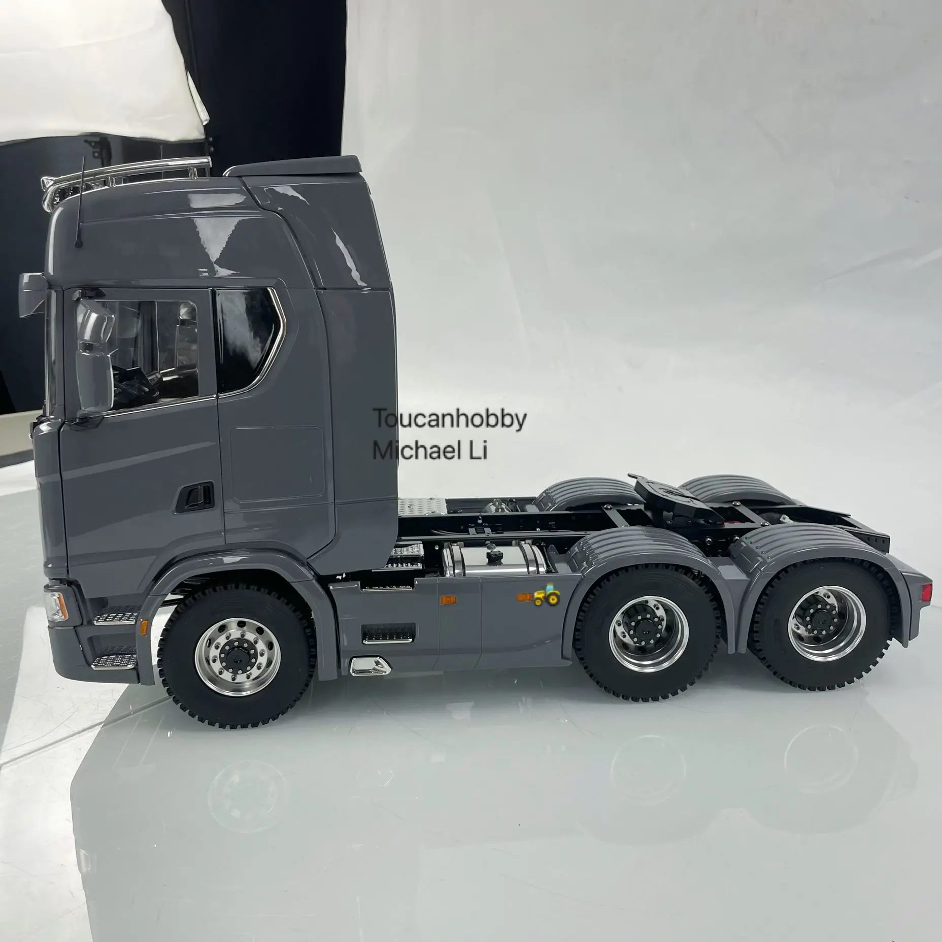 6x6 1/14 770S RC Tractor Truck Remote Control Car Painted Finished CNC Differential Lock Axles Sound Light Vehicle Toy Model 5