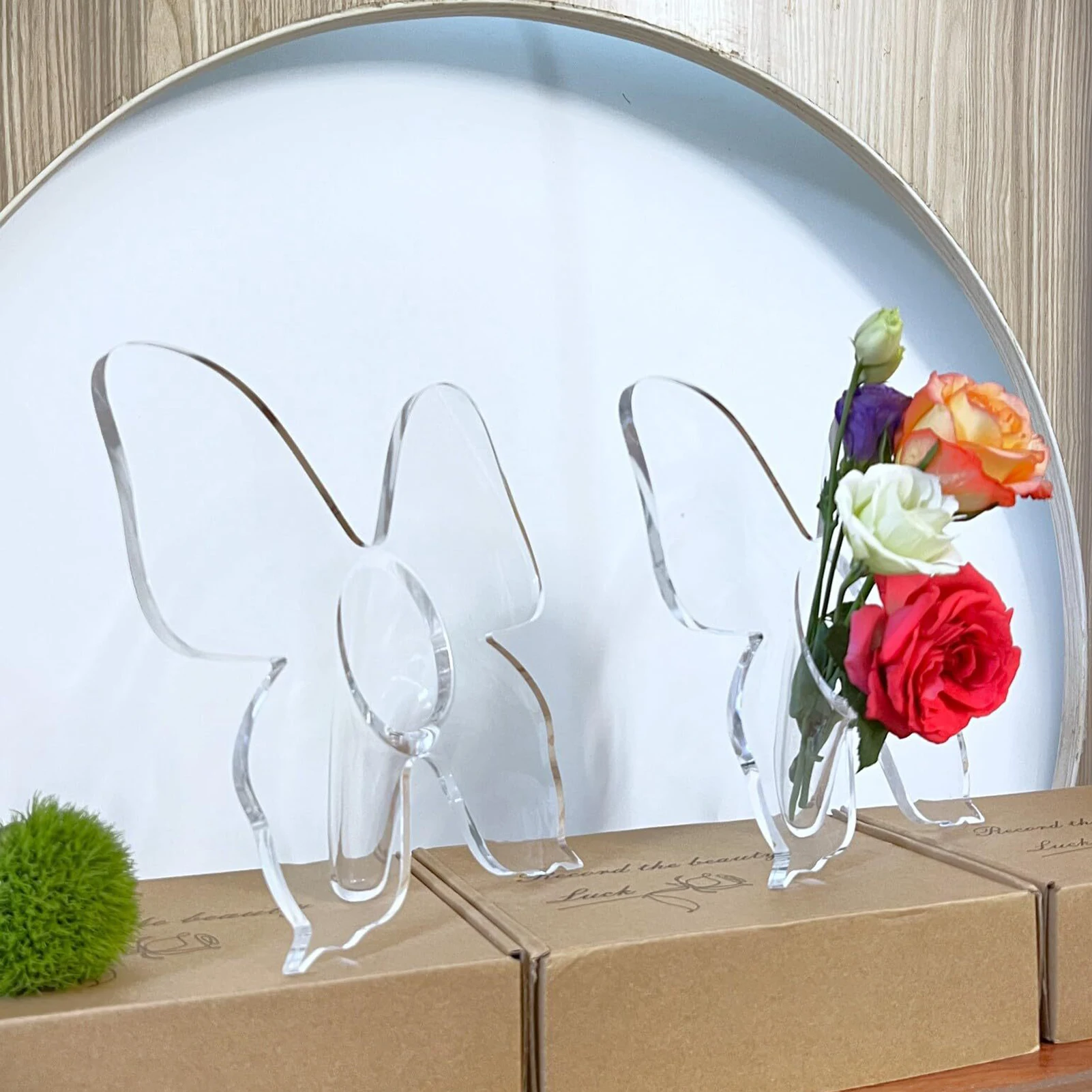 Clear Butterfly Vase Transparent Acrylic Flower Vase Shatter-Proof Desktop Flower Cuttings Holder for Home Dinning Table 6