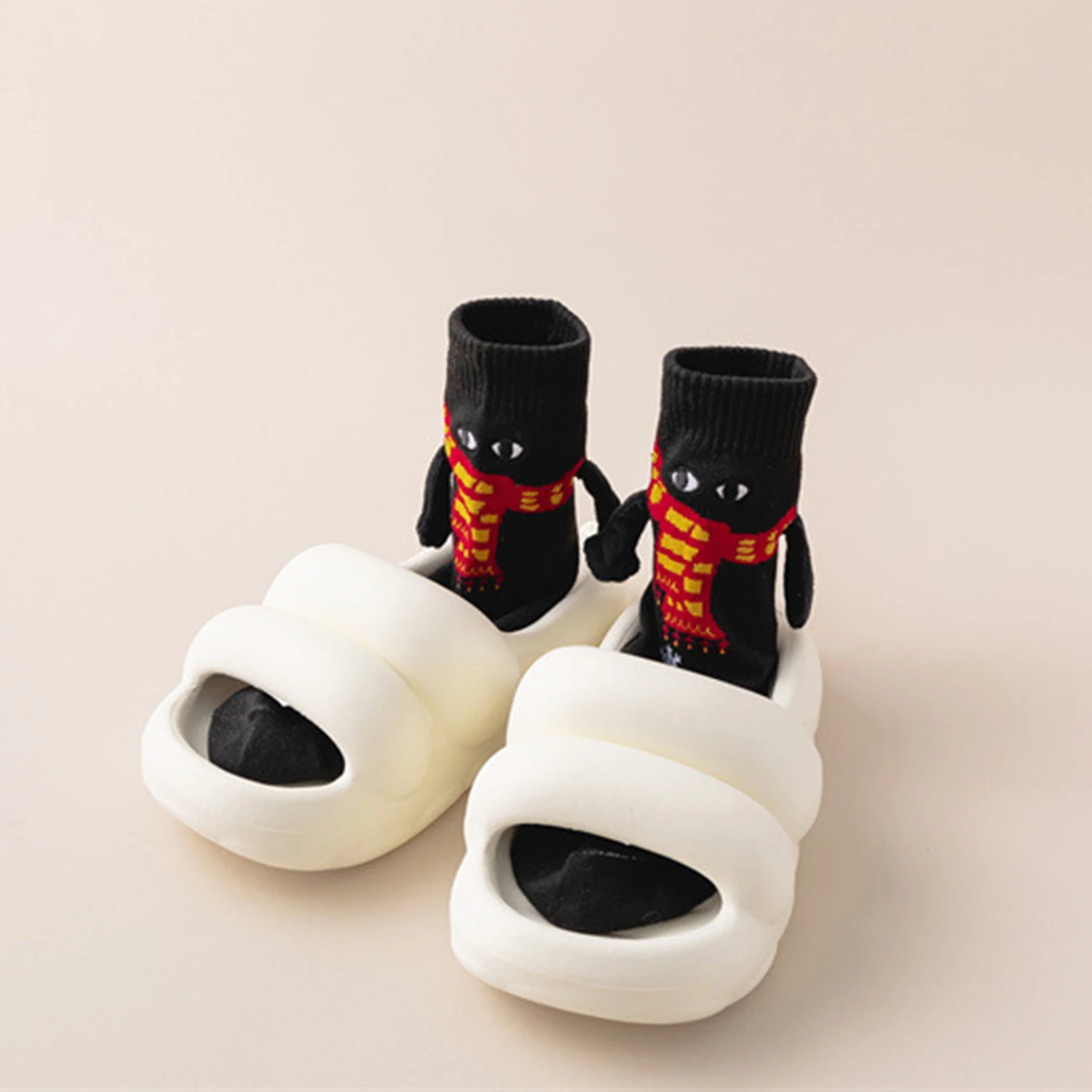 

1pair Cotton Socks Cute Cartoon Fashion Dimensional Couple Stockings Fashion Magnetic Suction Holding Socks Mid Tube Socks